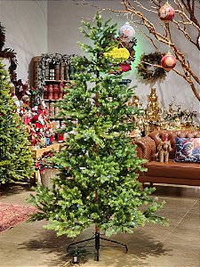 ÁRVORE PINHEIRO SUPER REALISTA DIAMOND 1.029 GALHOS 2,40CM