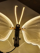 BORBOLETA 60CM COM LED WARM E MOVIMENTO COM SUPORTE BIVOLT